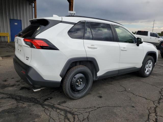 JTMP1RFVXKD024725 - 2019 TOYOTA RAV4 XLE Ақ фото 3