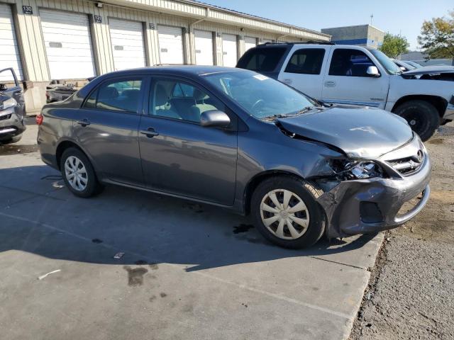 2T1BU4EE3DC108276 - 2013 TOYOTA COROLLA BASE GRAY photo 4