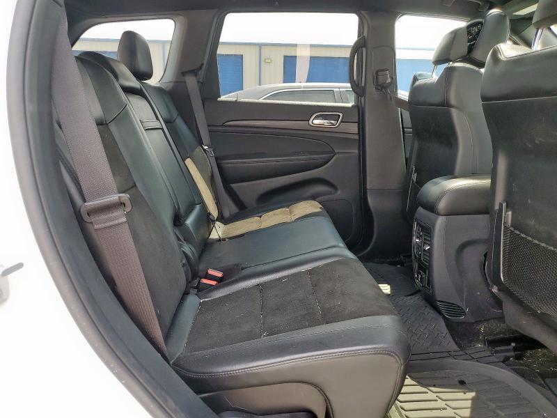 1C4RJEAG0LC145362 - 2020 JEEP GRAND CHER LAREDO WHITE photo 11