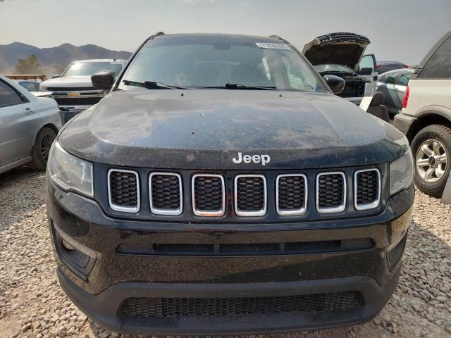 3C4NJDBB1JT422954 - 2018 JEEP COMPASS LATITUDE BLACK photo 5