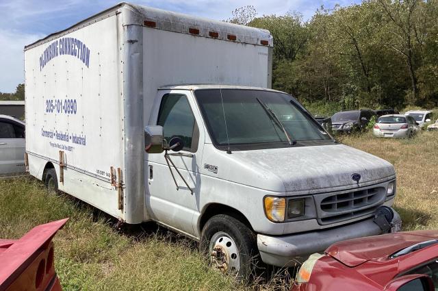 1FDWE37F4WHB04987 - 1998 FORD ECONOLINE E350 CUTAWAY VAN WHITE photo 1