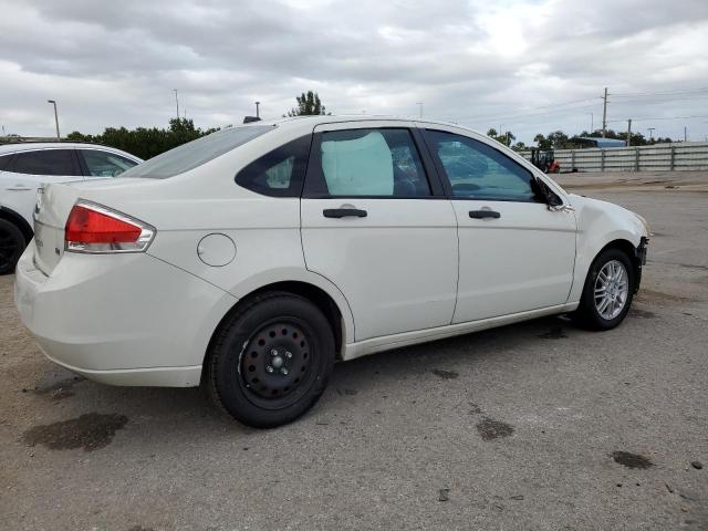 1FAHP3FN5BW131773 - 2011 FORD FOCUS SE WHITE photo 3