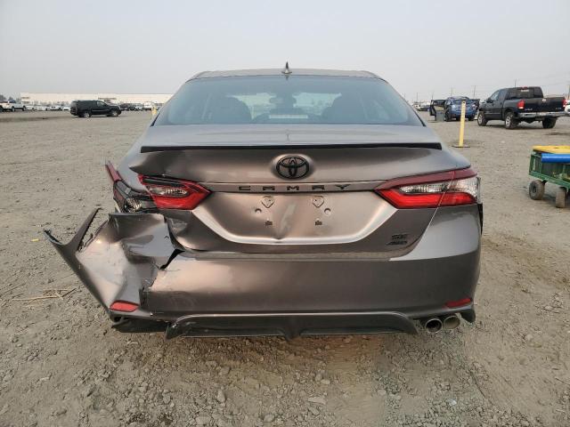 4T1G11BK3RU109425 - 2024 TOYOTA CAMRY SE NIGHT SHADE GRAY photo 6