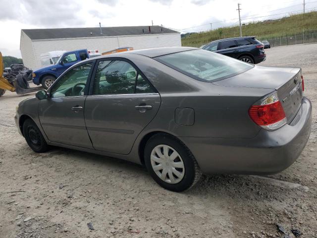 4T1BE30KX5U628303 - 2005 TOYOTA CAMRY LE 灰色 照片 2