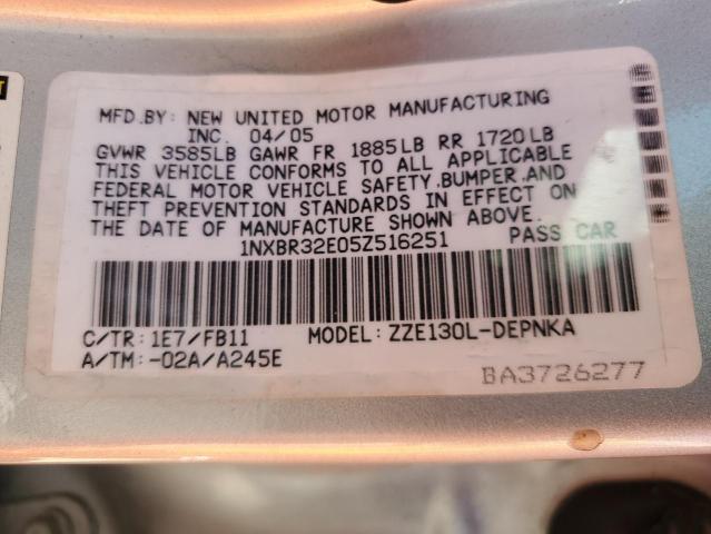 1NXBR32E05Z516251 - 2005 TOYOTA COROLLA CE 银色 照片 12