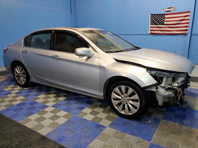 1HGCR2F86DA065853 - 2013 HONDA ACCORD EXL SILVER photo 4