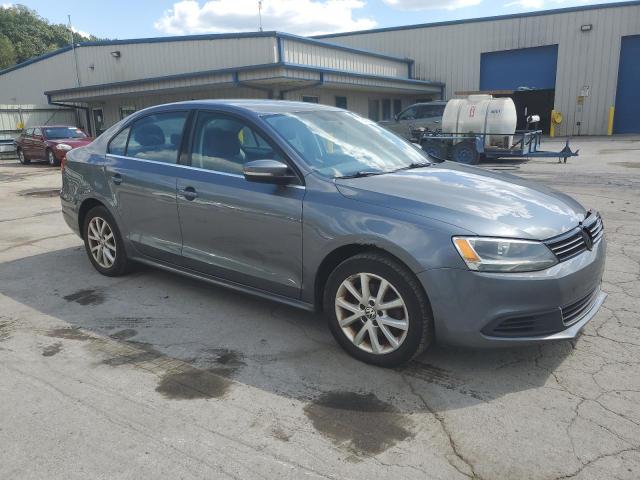 3VWDP7AJ1DM452438 - 2013 VOLKSWAGEN JETTA SE GRAY photo 4