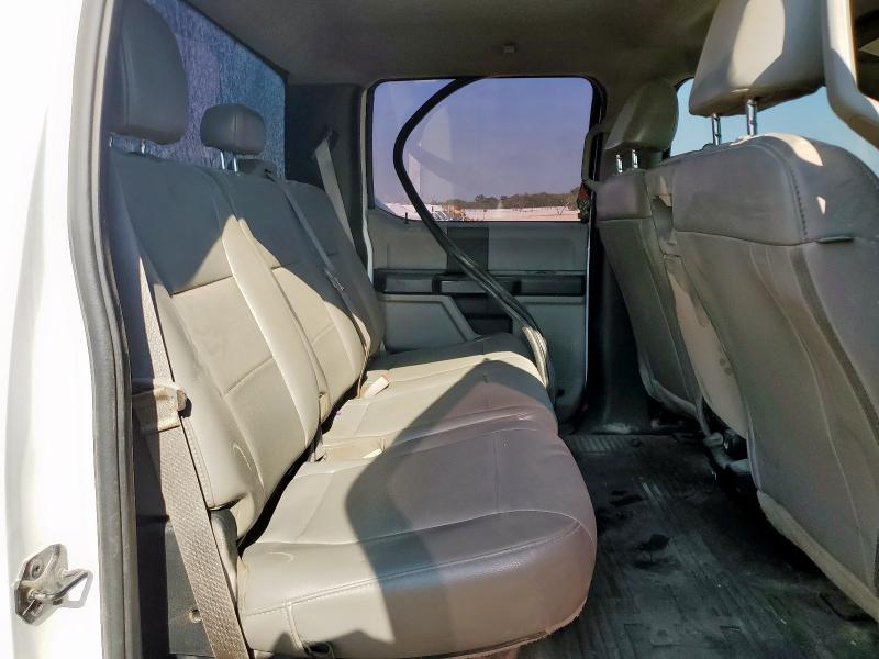 1FT7W2B67KEC78166 - 2019 FORD F250 SUPER DUTY Biały zdjęcie 10