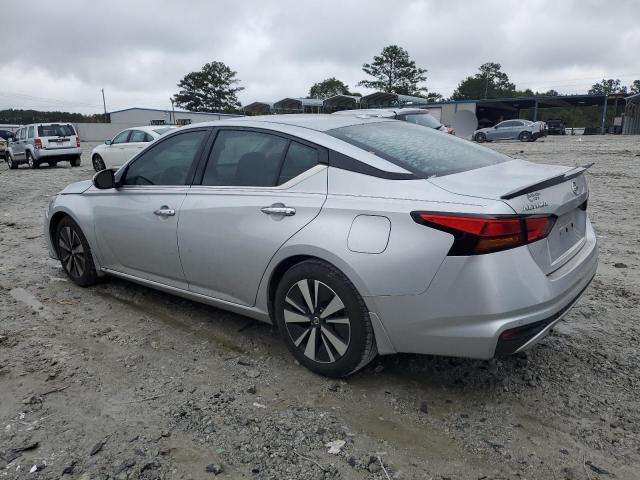 1N4BL4DV4KC148818 - 2019 NISSAN ALTIMA SV SILVER photo 2