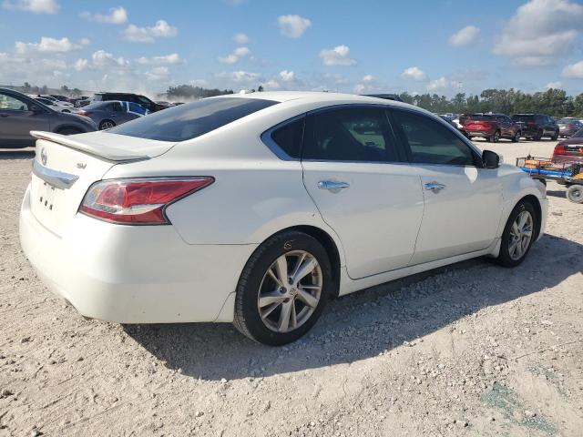 1N4AL3AP3FC239015 - 2015 NISSAN ALTIMA 2.5 WHITE photo 3