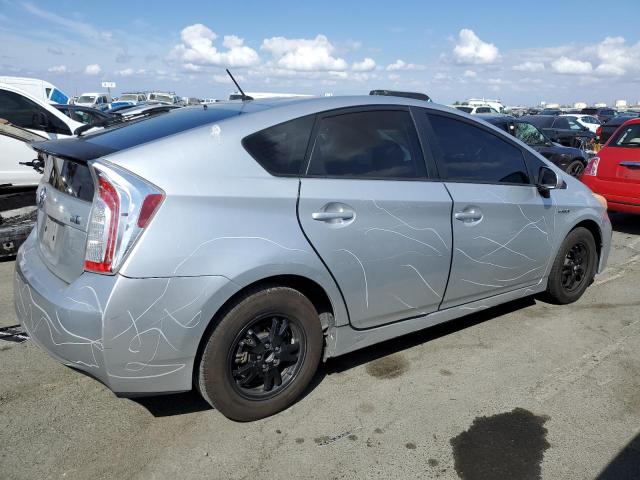 JTDKN3DU4C5440318 - 2012 TOYOTA PRIUS SILVER photo 3