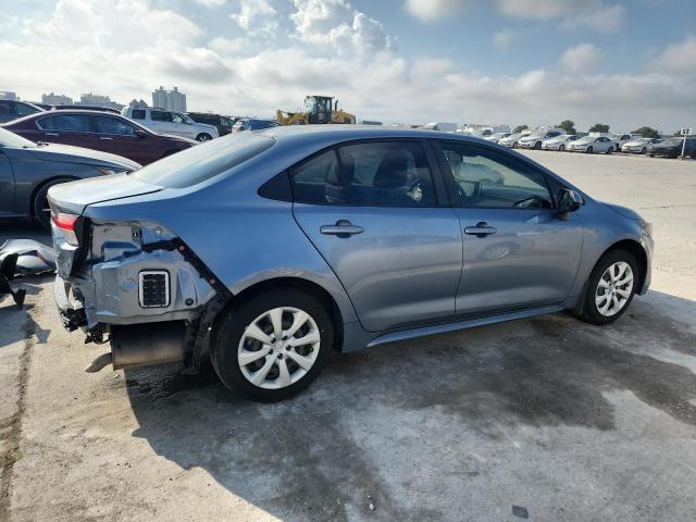 JTDEPRAE3LJ110197 - 2020 TOYOTA COROLLA LE GRAY photo 3