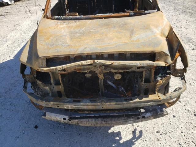5TFCY5F11JX022911 - 2018 TOYOTA TUNDRA DOUBLE CAB SR/SR5 BURN photo 11