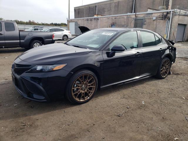 4T1T11AK4PU106627 - 2023 TOYOTA CAMRY SE NIGHT SHADE BLACK photo 1