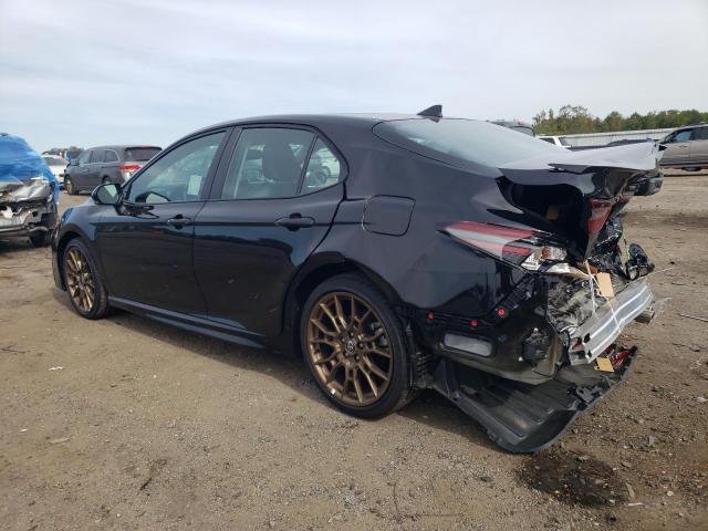 4T1T11AK4PU106627 - 2023 TOYOTA CAMRY SE NIGHT SHADE BLACK photo 2