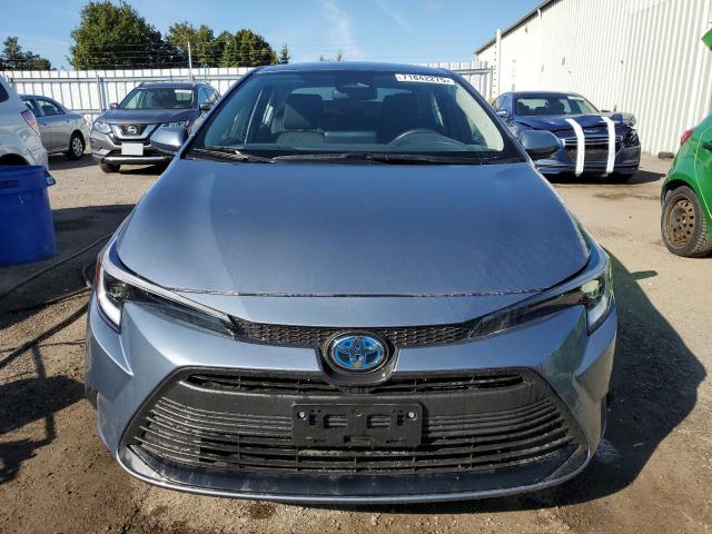 JTDBCMFE2S3093051 - 2025 TOYOTA COROLLA LE GRAY photo 5