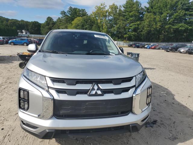 JA4ARUAU5NU022668 - 2022 MITSUBISHI OUTLANDER ES SILVER photo 5