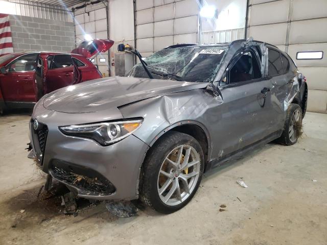 ZASFAKNN2J7C02720 - 2018 ALFA ROMEO STELVIO TI SPORT GRAY photo 1