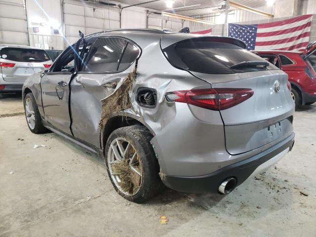 ZASFAKNN2J7C02720 - 2018 ALFA ROMEO STELVIO TI SPORT GRAY photo 2