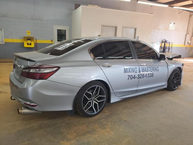 1HGCR2F61HA026916 - 2017 HONDA ACCORD SPORT ვერცხლისფერი ფოტო 3