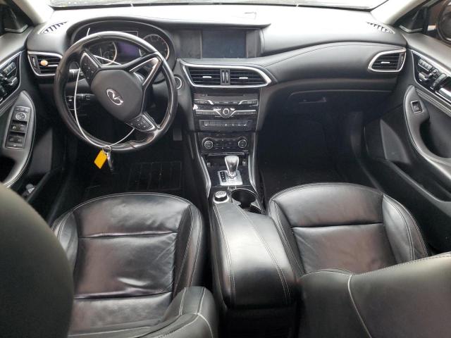 SJKCH5CR4JA046906 - 2018 INFINITI QX30 BASE WHITE photo 8