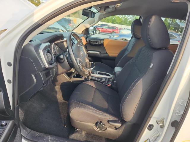 3TMAZ5CN6GM017598 - 2016 TOYOTA TACOMA DOUBLE CAB 白色 照片 7