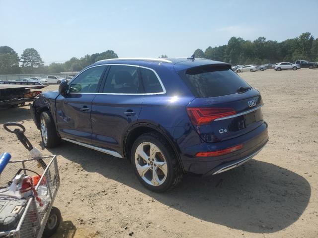 WA1BAAFY5M2052043 - 2021 AUDI Q5 PREMIUM PLUS BLUE photo 2