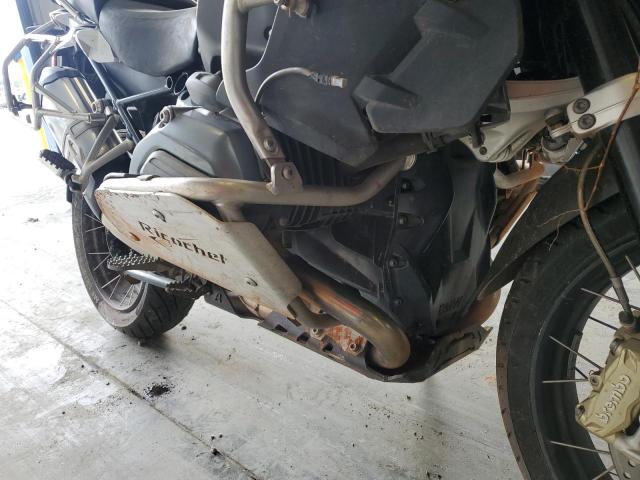 WB10A1201JZ899722 - 2018 BMW R1200 GS ADVENTURE Czarny zdjęcie 7