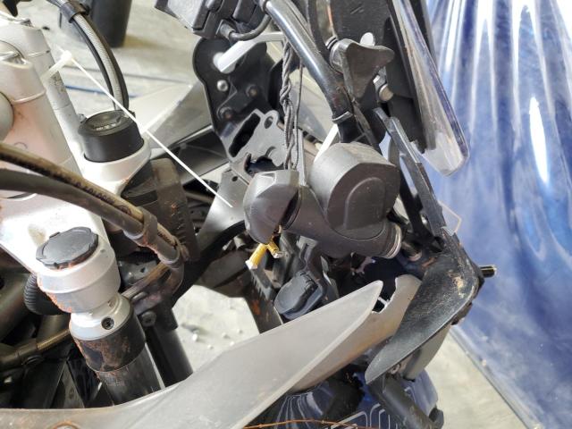 WB10A1201JZ899722 - 2018 BMW R1200 GS ADVENTURE Czarny zdjęcie 9