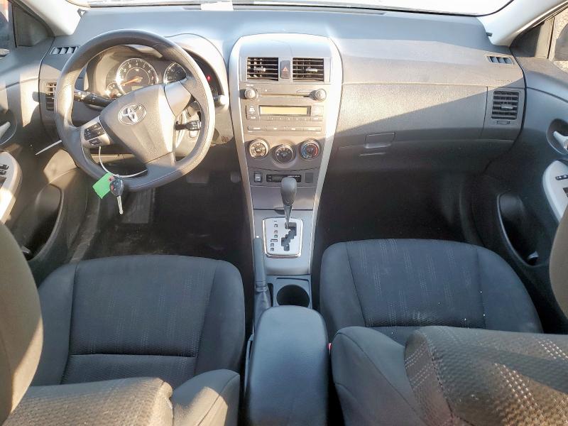 2T1BU4EE5BC735056 - 2011 TOYOTA COROLLA BASE Սև լուսանկար 8