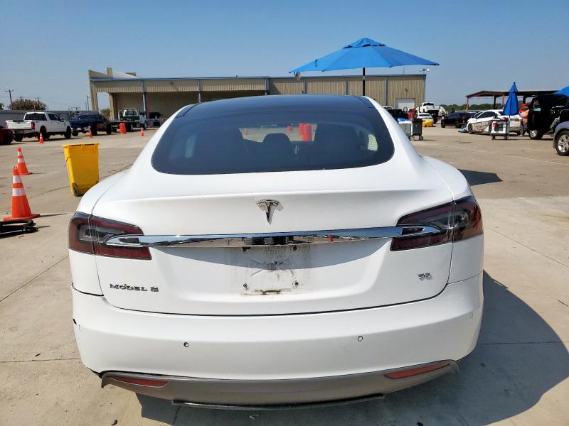 5YJSA1E16GF128283 - 2016 TESLA MODEL S WHITE photo 6