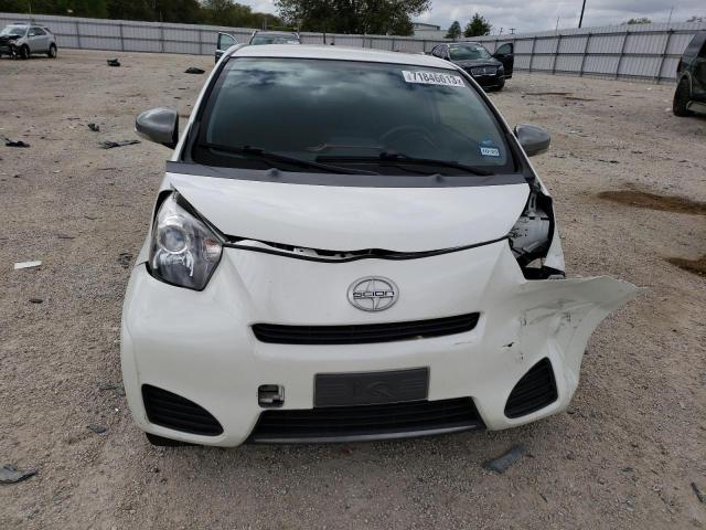 JTNJJXB0XEJ028862 - 2014 TOYOTA SCION IQ WHITE photo 5