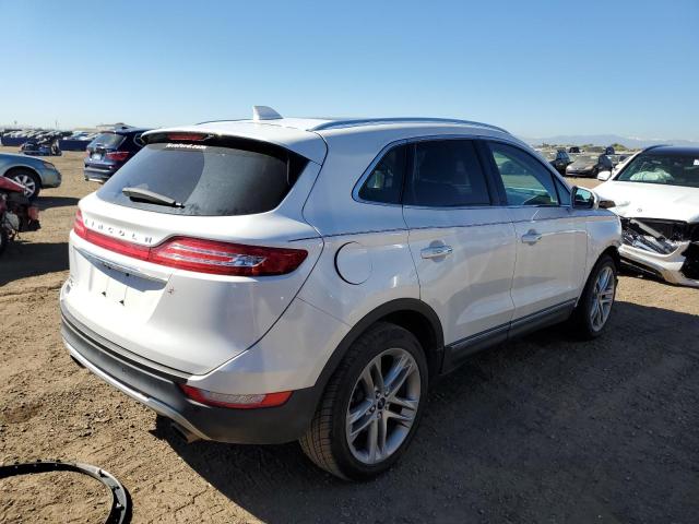 5LMCJ3D97KUL38732 - 2019 LINCOLN MKC RESERVE WHITE photo 3