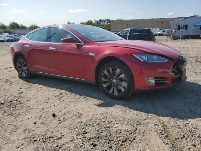 5YJSA1CNXDFP21565 - 2013 TESLA MODEL S RED photo 4