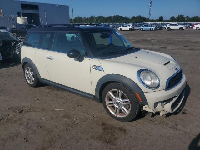 WMWZG3C54BTY30913 - 2011 MINI COOPER S CLUBMAN CREAM photo 4