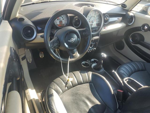 WMWZG3C54BTY30913 - 2011 MINI COOPER S CLUBMAN CREAM photo 8