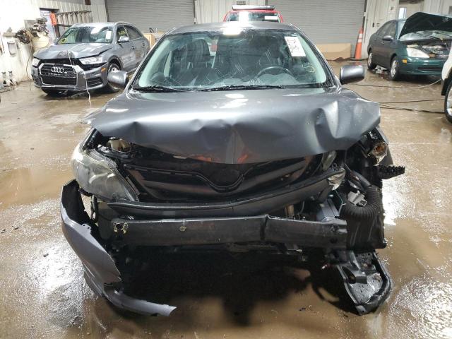 2T1BU4EE3DC959669 - 2013 TOYOTA COROLLA BASE GRAY photo 5