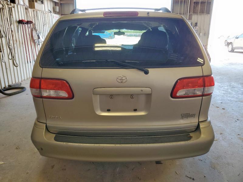 4T3ZF13C62U436741 - 2002 TOYOTA SIENNA LE GOLD photo 6