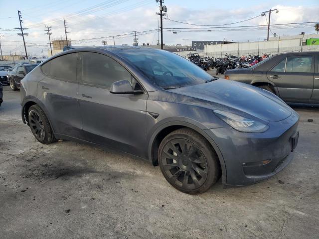 7SAYGDEE6NF386915 - 2022 TESLA MODEL Y Մոխրագույն լուսանկար 4