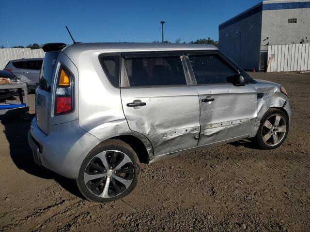 KNDJT2A12B7262014 - 2011 KIA SOUL SILVER photo 3