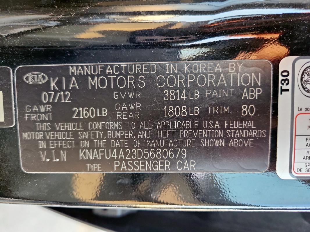 KNAFU4A23D5680679 - 2013 KIA FORTE EX BLACK photo 12