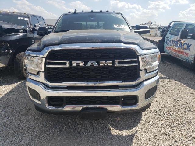 3C63RRGL4NG139856 - 2022 RAM 3500 TRADESMAN BLACK photo 5