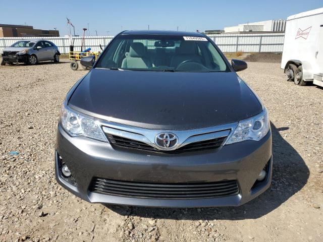 4T4BF1FK6CR258351 - 2012 TOYOTA CAMRY BASE Մոխրագույն լուսանկար 5