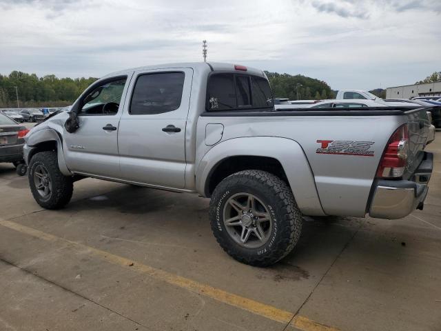 5TFJU4GN1DX036925 - 2013 TOYOTA TACOMA DOUBLE CAB PRERUNNER SILVER photo 2