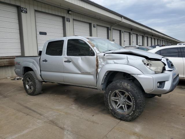5TFJU4GN1DX036925 - 2013 TOYOTA TACOMA DOUBLE CAB PRERUNNER SILVER photo 4