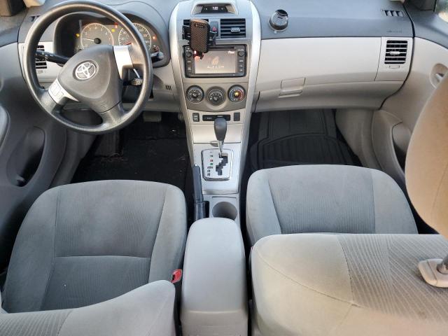 2T1BU4EE2DC963924 - 2013 TOYOTA COROLLA BASE 银色 照片 8