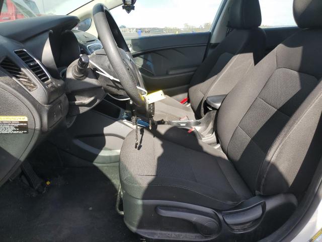 3KPFK4A7XJE168843 - 2018 KIA FORTE LX Сріблястий фото 7