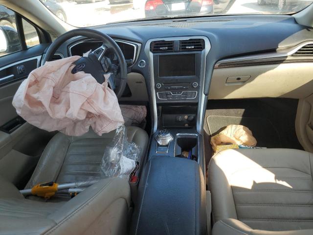 3FA6P0H97HR141271 - 2017 FORD FUSION SE BLACK photo 8