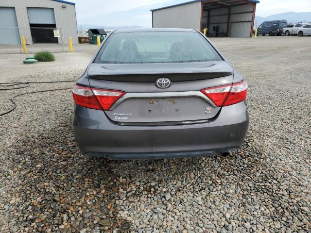 4T1BF1FK4HU398058 - 2017 TOYOTA CAMRY LE 石墨色 照片 6