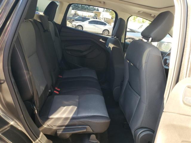 1FMCU0GD6JUB61713 - 2018 FORD ESCAPE SE ნაცრისფერი ფოტო 10